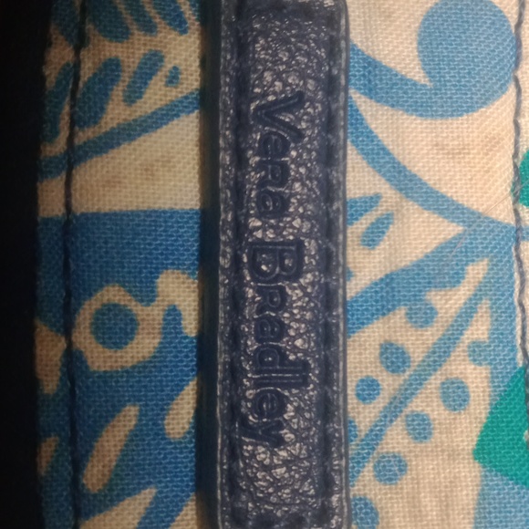 Vera Bradley crossbody - Picture 4 of 4